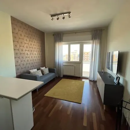 Διαμέρισμα 220 *