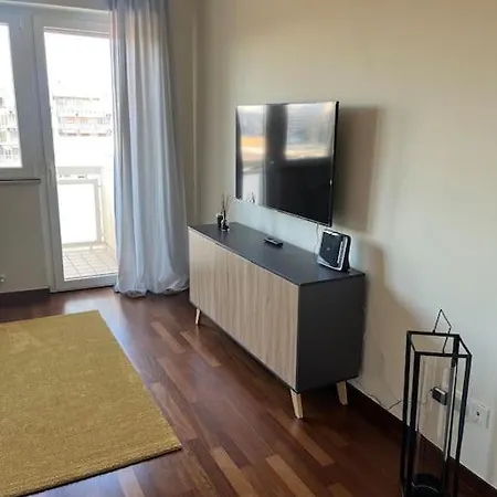 Apartament 220 *
